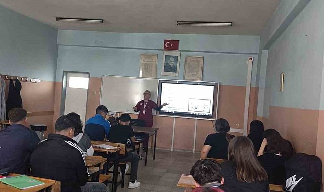 Öğrenciler diyabet ve obeziteye karşı bilgilendirildi