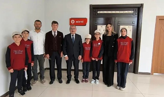 Öğrencilerden İl Müftüsü Çapçı'ya anlamlı ziyaret