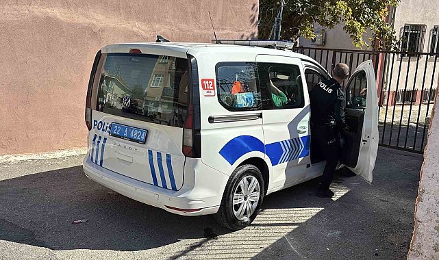 Okula silah getiren öğrenci yakalandı