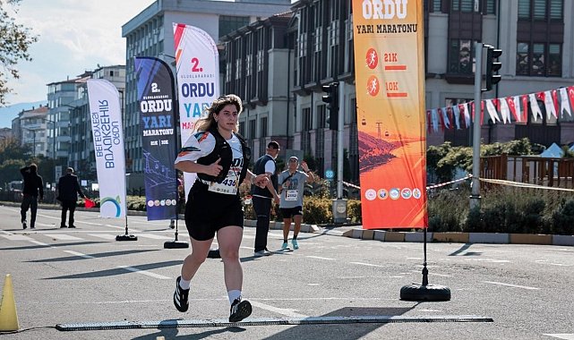 Ordu Yarı Maratonu'nda 8 ülkeden 707 sporcu koştu