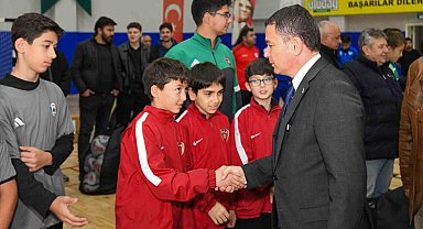 Osmangazi Belediyesi'nden amatör spor kulüplerine büyük destek