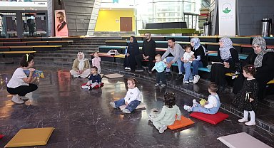 Osmangazi'de ebeveynler çocuklarıyla kitap okuma yollarını öğrendi