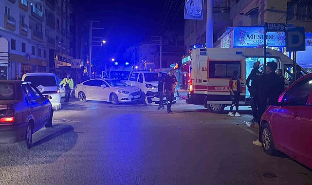Osmaniye'de otomobiller çarpıştı: 2 yaralı