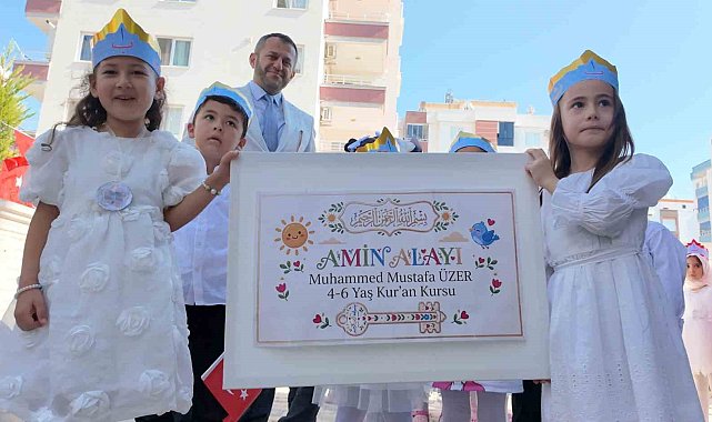 Osmanlı'dan günümüze uzanan 'Bedi Besmele ve Amin Alayı' merasimi düzenlendi