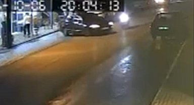 Otomobil ile çarpışan motosikletin sürücüsü yaralandı