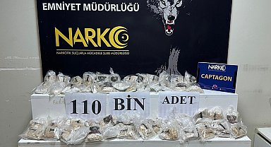 Otomobilden 110 bin uyuşturucu hap çıktı, kendisini "maddelerden bilgim yok" diyerek savundu