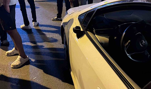 Otomobille motosiklet çarpıştı:1 ölü 1 yaralı