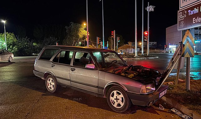 Otomobiller kavşakta çarpıştı: 1 yaralı