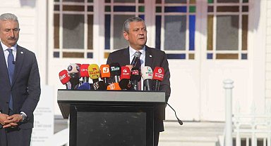 Özgür Özel, Mudanya'da vatandaşlarla buluştu