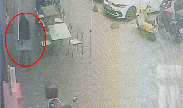 Para alamayınca dükkan önündeki masayı devirdi