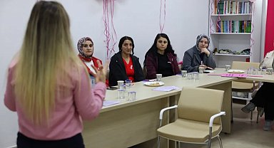 Pembe farkındalıkla erken teşhise güçlü vurgu