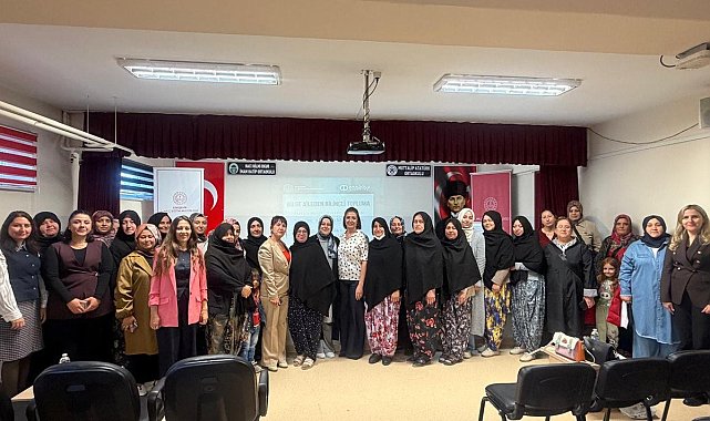 "Bilge Aileden Bilinçli Topluma Projesi" kapsamında velilere seminer verildi