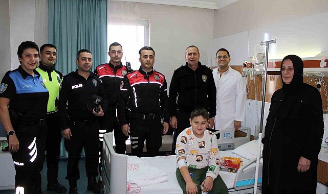 "Gülümse Midyat, Umut Çocuklarda" Projesi 6'ncı kez minik kalplere dokundu