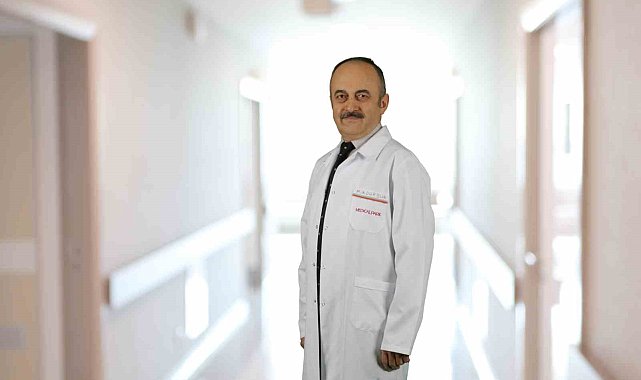 "Meme kanserinde cerrahi tedavi tümörün özelliklerine göre planlanıyor"