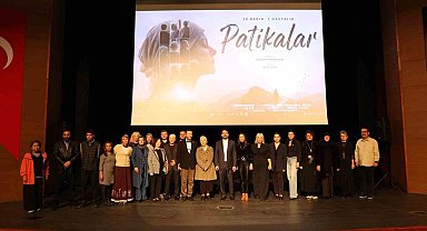 "Patikalar" belgeseli kanserle mücadele eden kadınların tanıklıklarını ekrana taşıdı