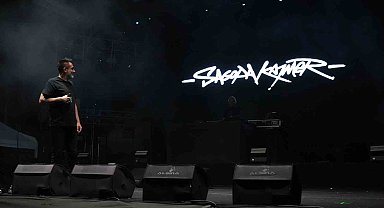 Rap müziğin sevilen ismi Sagopa Kajmer Niğde'de konser verdi