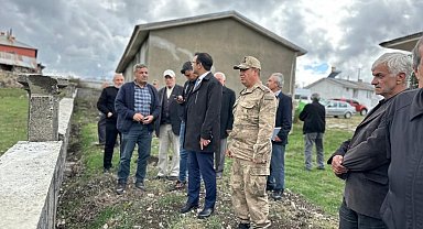 Refahiye Kaymakamı Taşkıran Kalkancı köyünde vatandaşlarla buluştu