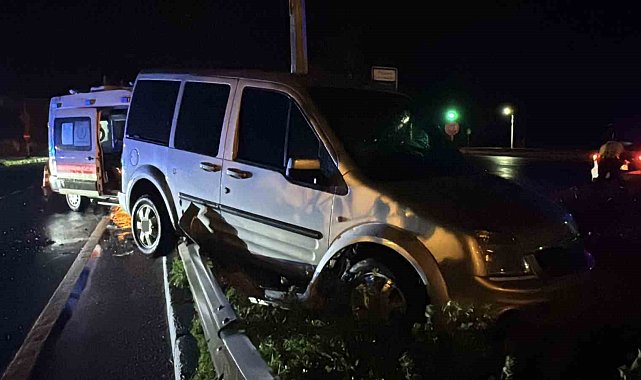 Rize'de ambulans ile hafif ticari araç çarpıştı: 5 hafif yaralı