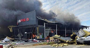 Rusya, Odessa'da süpermarketi vurdu