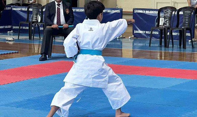 Şahinbey'de 600 karateci madalya için tatamiye çıktı