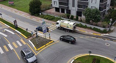 Sakarya yağışın bıraktığı çamur ve tozları temizliyor