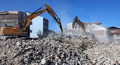 Sakarya'da Tığcılar kentsel dönüşümünde bir ayda 45 yapı yıkıldı