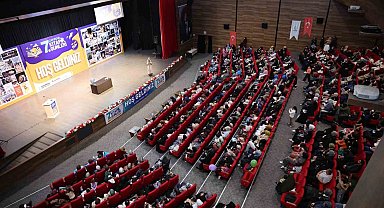Saliha Erdim, Çayırova'da aile ve manevi değerleri anlattı