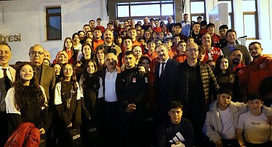 Şampiyon sporcular buluştu
