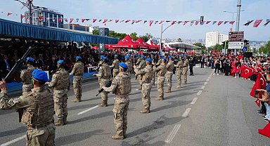 Samsun'da Cumhuriyet'in 103. yılı coşkuyla kutlandı