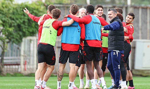 Samsunspor'da Bjelica ile birlikte yüzler gülüyor