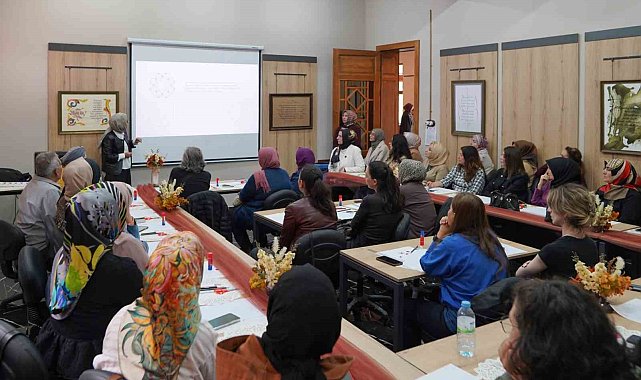 Sanat Melikgazi'de Selçuklu Mimarisi ve Türk - İslam Sanatı konuşuldu
