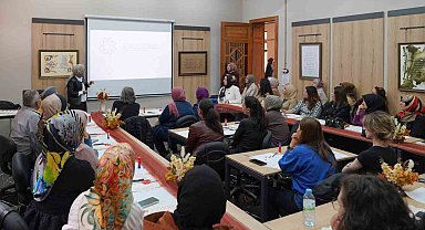 Sanat Melikgazi'de Selçuklu Mimarisi ve Türk - İslam Sanatı konuşuldu