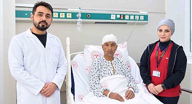 Şanlıurfa'da 60 yaşındaki kadının beynindeki 10 santimetrelik kitle ameliyatla çıkarıldı