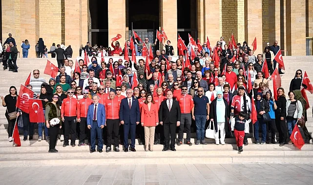 SARDOS'tan tarihi çağrı: Şanlı bayrak hak ettiği yerde sergilensin