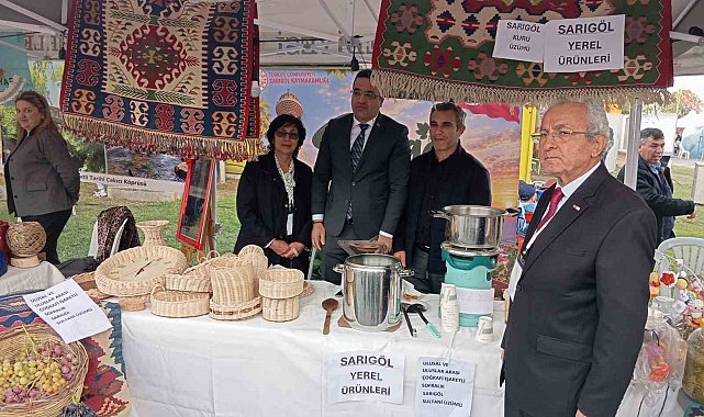 Sarıgöl'ün pekmezi İzmir'de tanıtıldı