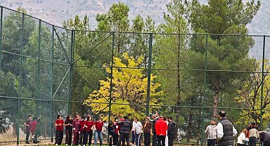 Sason'da Cumhuriyet Kupası Atletizm Yarışmalarına 110 öğrenci katıldı