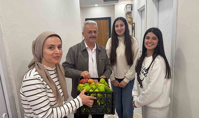 Sason'da kütüphane bahçesinde yetiştirilen sebzeler şehit aileleri ve ihtiyaç sahiplerine ulaştırıldı