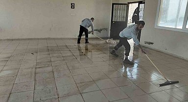 Şehzadeler Belediyesinden kamu binalarına bakım çalışması