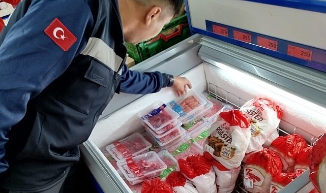 Şehzadeler zabıtasından zincir market denetimi