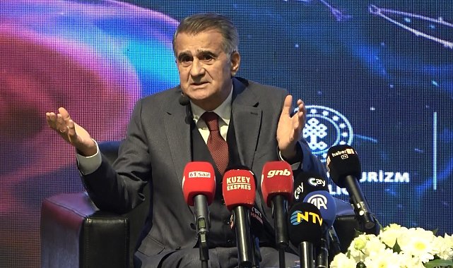 Şenol Güneş: "Milli takımın antrenörünü kendimiz yetiştirmeliyiz"