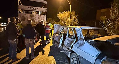Serik'te otomobil ile kamyon çarpıştı: 3 yaralı