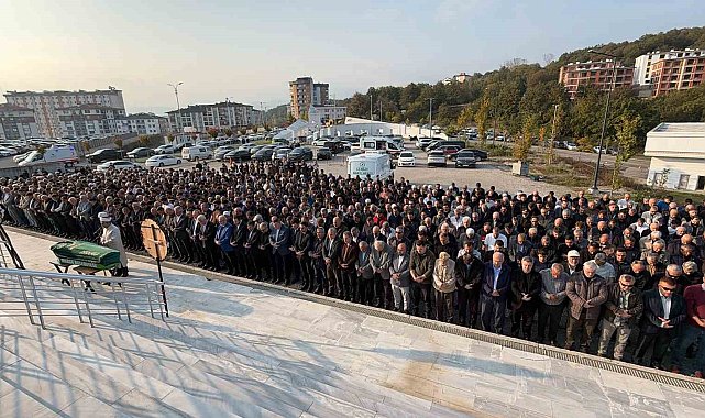 Sevilen profesör son yolculuğuna uğurlandı