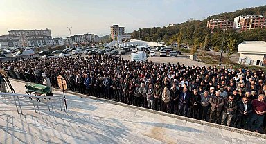 Sevilen profesör son yolculuğuna uğurlandı