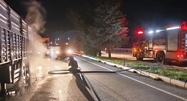 Seyir halindeki tırda yangın çıktı