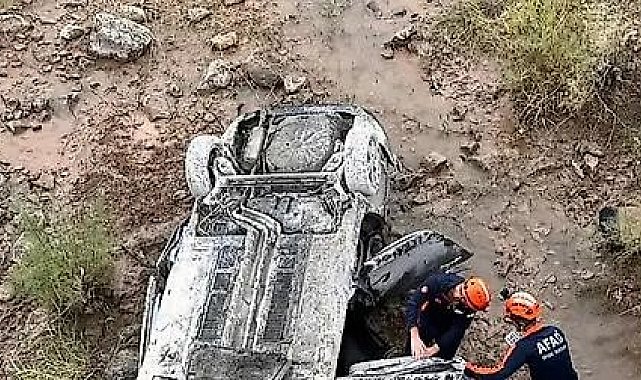 Siirt'te feci kaza: Araç ters döndü, 1'i bebek 3 kişi yaralandı