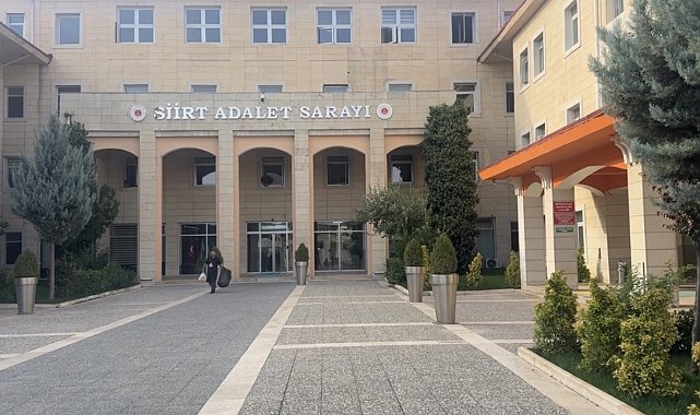 Siirt'te Mekiye Akyel davasının ilk duruşması görüldü: Sanık yakınları mahkeme salonundan çıkarıldı