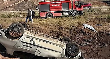 Siirt'te otomobil takla attı, aynı aileden 5 yaralı