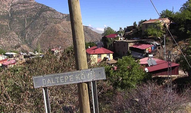 Siirt'te terör örgütü PKK'nın katlettiği 37 kişi törenle anıldı