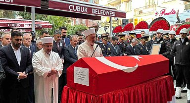 Silahlı saldırıda şehit olan polis son yolculuğuna uğurlandı