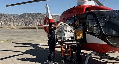 Silopi'de hasta bebek için helikopter ambulans havalandı